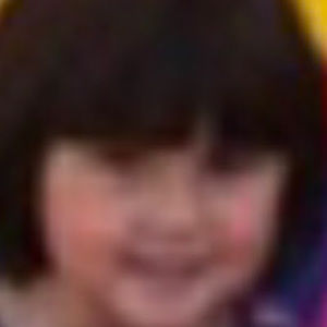 Meet your Posher, Esmeralda